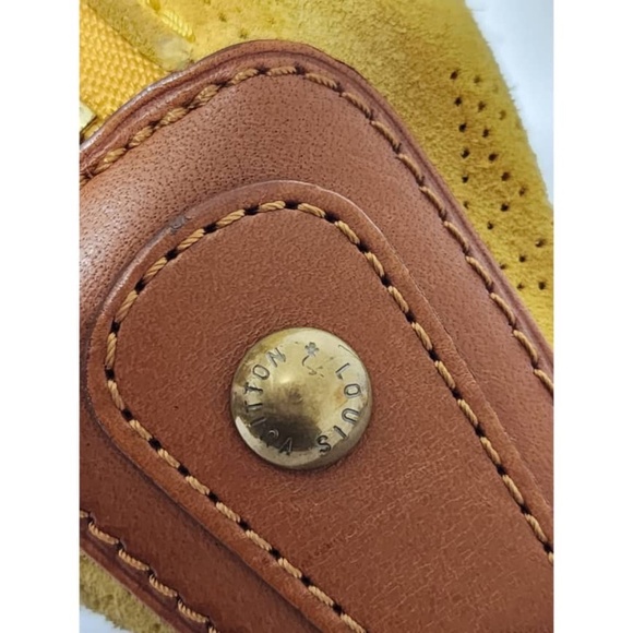 Authentic Louis Vuitton Monogram Suede Onatah GM Shoulder Bag Yellow - Picture 9 of 16